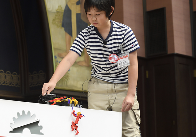 神奈川・中野島駅前教室 瀬沼 篤人君（小5） ロボットタイトル『クライミングロボット』画像